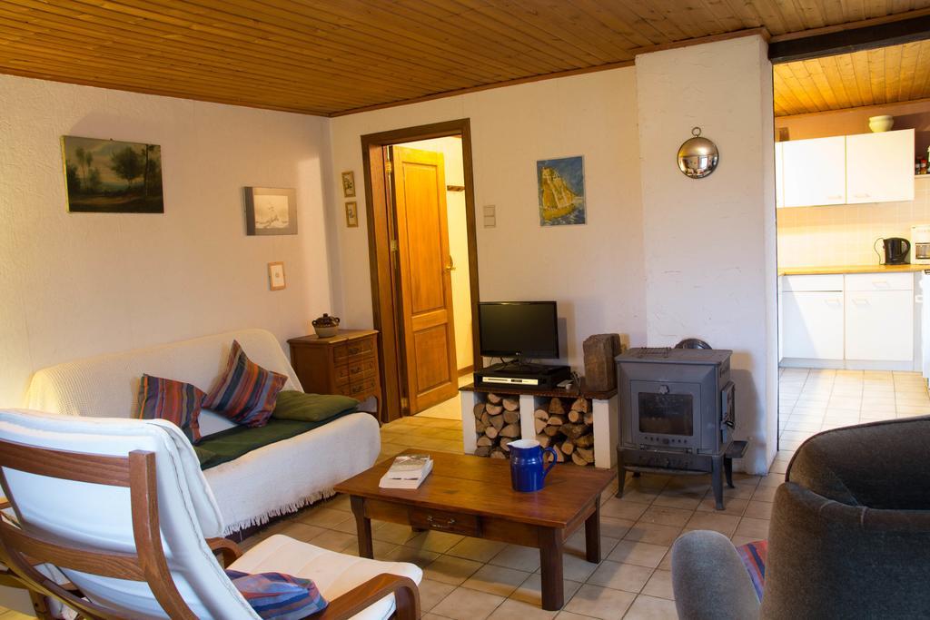 Six Planes La Petite Maison חדר תמונה