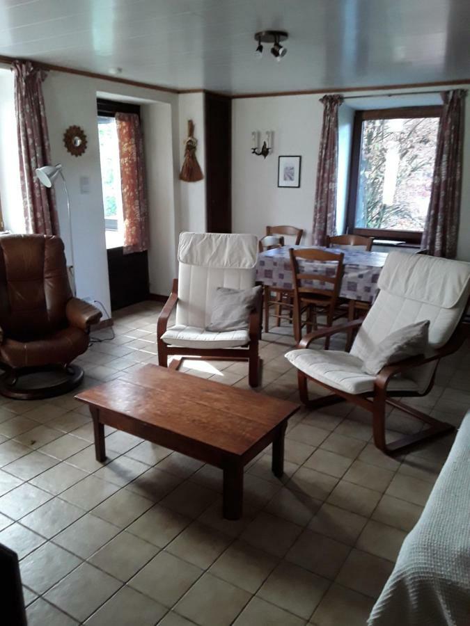 Six Planes La Petite Maison מראה חיצוני תמונה
